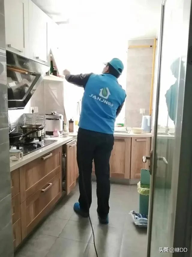 荃芬除甲醛属于是一线品牌吗?值得推荐吗?