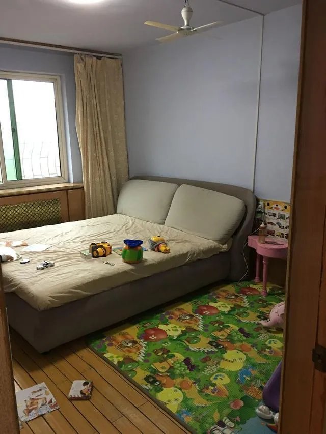 翻新68平米老旧二手房,反差太大,婆婆以为走错门