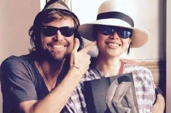 中国最丑超模吕燕嫁入法国豪门,为什么她七岁的儿子颜值超高?