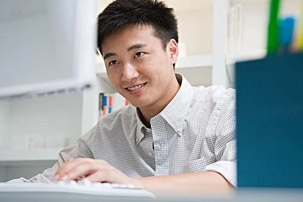 建议对996工作制进行监管,你认为有必要监管吗?