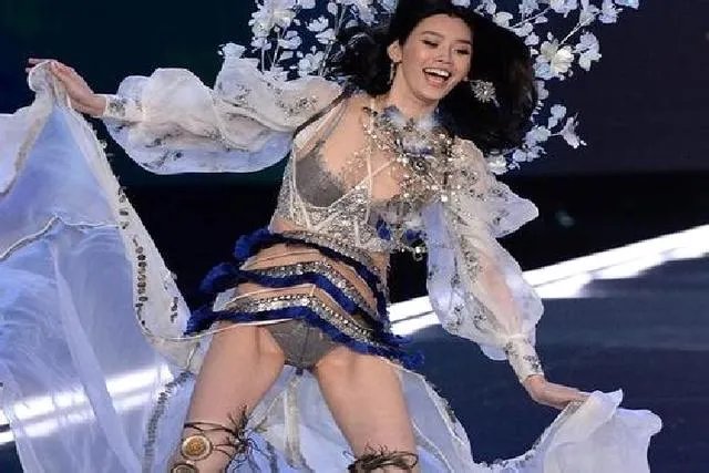奚梦瑶摔倒会有什么影响?