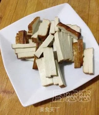 芹菜香干