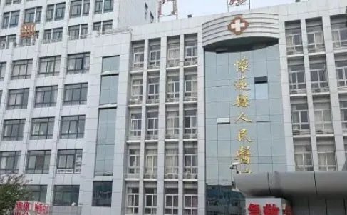 关于安徽4名医生非法摘取11名死者器官一事，医生最初的动机是什么？