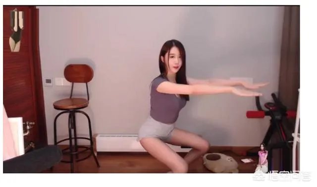 女主播涨粉10万,就是因为房间里有台电视机,你有何看法?