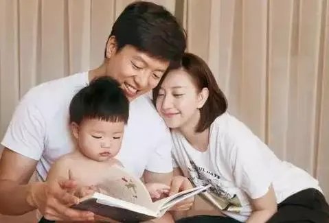 在综艺节目《演员请就位2》中,该怎样评价唐一菲的退赛?