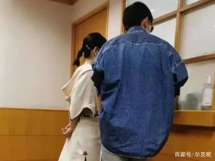 谢娜二胎后被曝好消息,网友说厉害我娜姐。对此你有什么看法?
