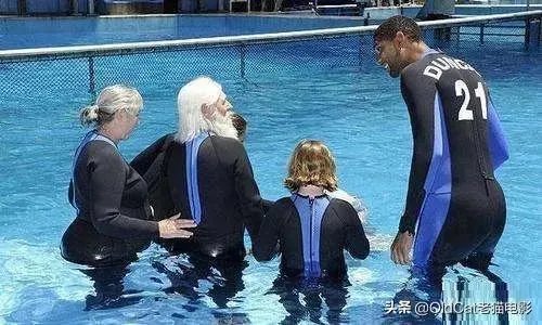 NBA有哪些球星游泳特别厉害?