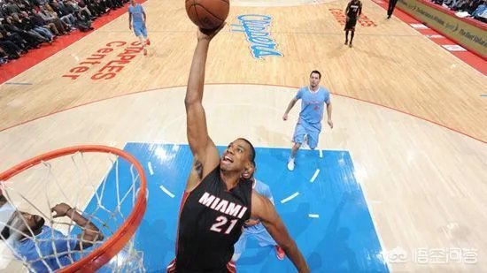 有哪些签了底薪后在下一年拿了大合同的nba球员?
