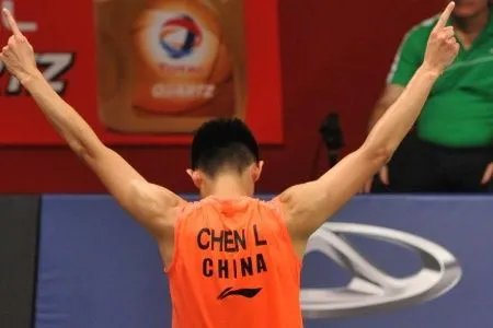 都说2011年羽毛球世锦赛男单决赛是最精彩的，为什么？