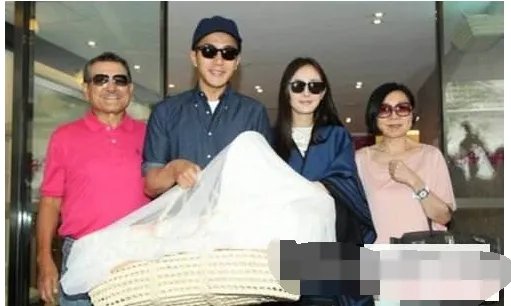 杨幂结婚了吗？
