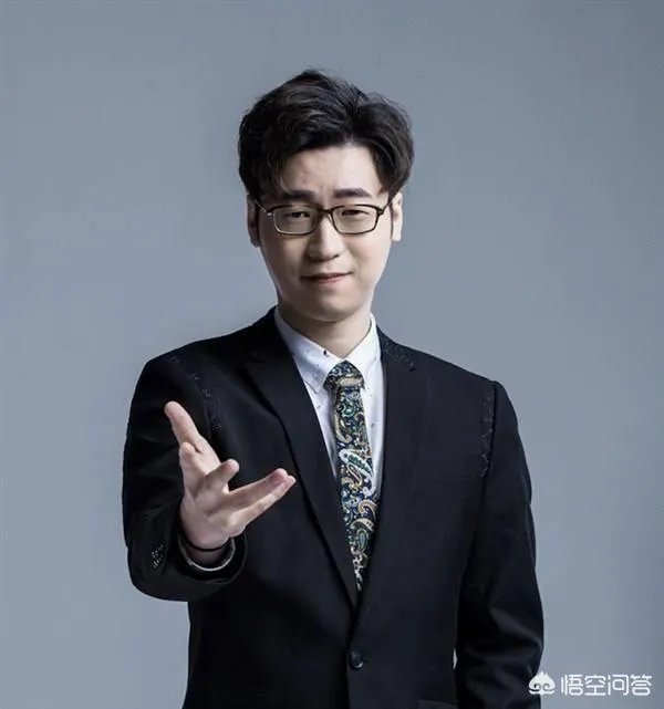 LPL解说圈撕逼告一段落,你觉得王思聪还会爆王多多的料吗?