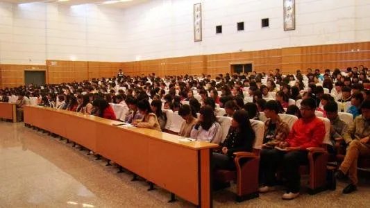 专家建议对大学生开展金融知识普及教育,有必要吗?