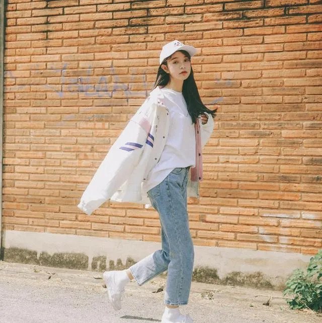 求唯美背影和非主流的女生头像？