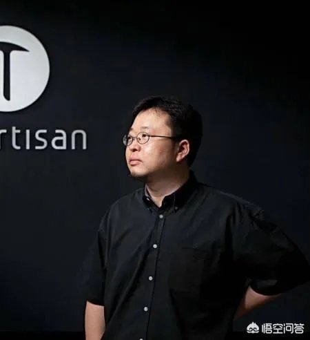 你怎么看罗永浩,他是被手机耽误的相声演员吗?