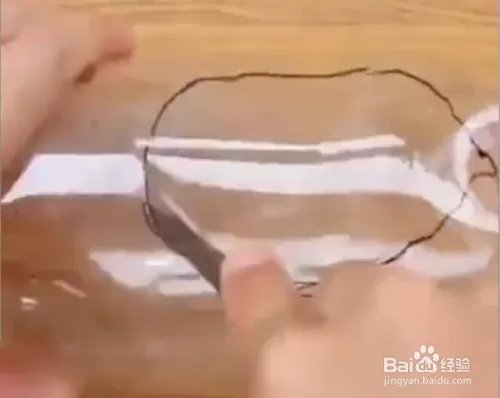 怎么用空的可乐瓶制作采果器