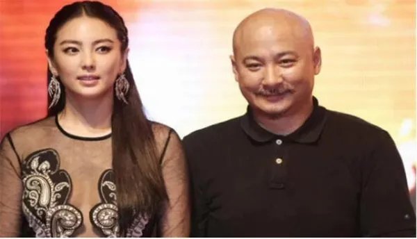 好白菜都被“猪”拱了的女明星,为何明明美若天仙,却嫁给丑丈夫?