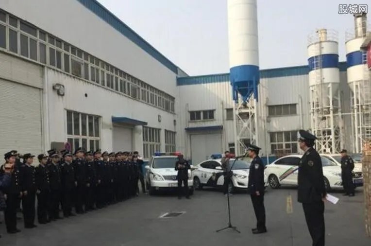 北京集中销毁假酒 不合格假酒假药货值70余万元