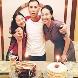 甄子丹的第二个老婆是谁啊??