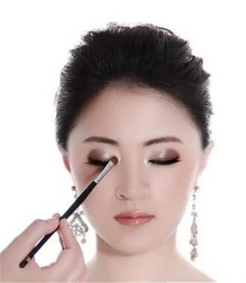 新娘妆的画法步骤介绍 如何画新娘妆好看