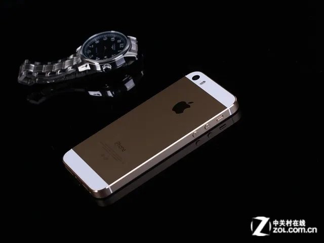 iphone5s最新发布报价 苹果5S报价1498元