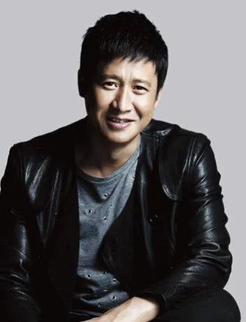 我想做一个演员,但是艺考过不了,大学我该如何抉择,人生路该怎么走?