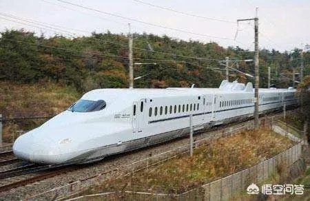 你个人觉得中国高铁与日本新干线哪个更好?为什么?