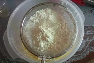 让新手教你做新手必学基础蛋糕——戚风蛋糕