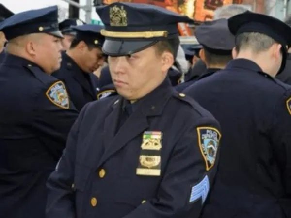 今年已经有50名民警因公牺牲,他们都是因何牺牲的?