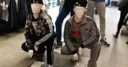 你知道为什么长着西洋面孔的战斗民族,也喜好亚洲蹲吗?
