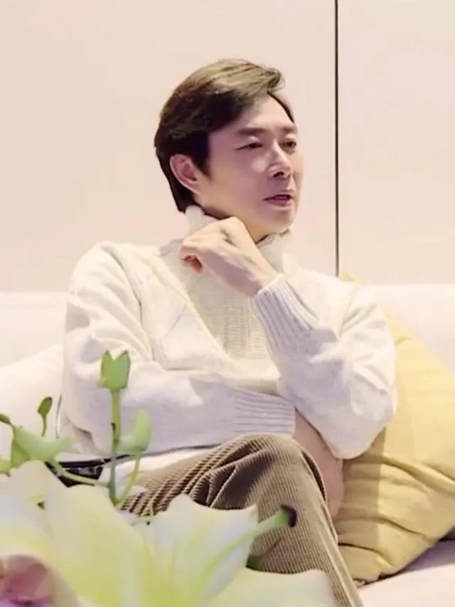 如何看待费玉清在综艺节目中荤段子迭出的“开车”现象?