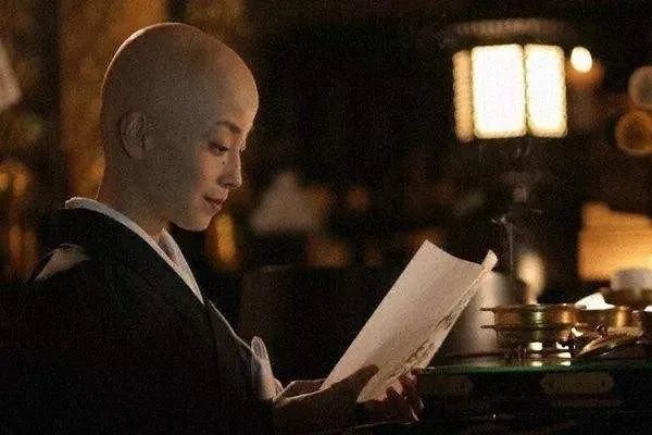 歌手李娜的近况如何?