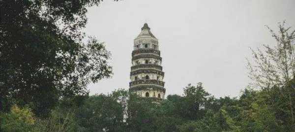 如何评价33个县GDP破千亿,前十名江苏占一半名额?