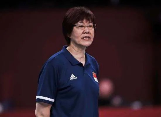 郎平晒出退休生活,卸任后首次现身,她的状态如何?