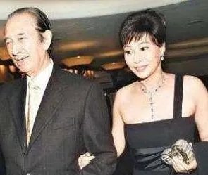 四太梁安琪年轻照流出,一头短发显清纯60岁依然美,你赞同吗?