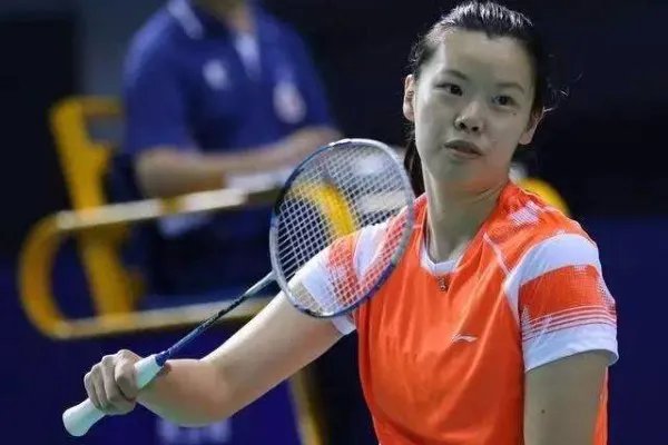 李雪芮为什么退役
