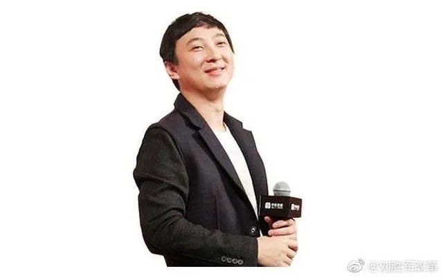 最近某微博炸出,某网友出五千元钱向王思聪提问,最后反倒赚八万人民币。大家怎么看?