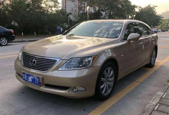 雷克萨斯es350图片？