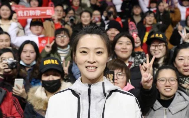 徐云丽、魏秋月和惠若琪同年退役,为什么只有惠若琪有退役仪式?
