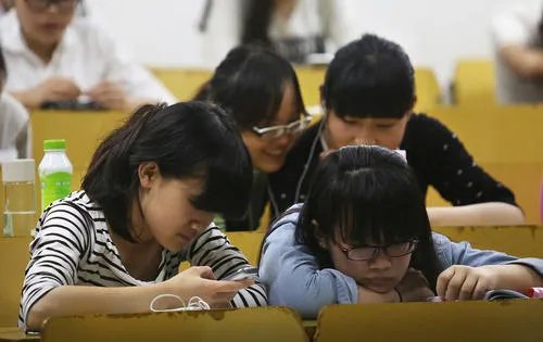 一个慵懒而又碌碌无为的教师,怎么会把学生教出好的成绩?