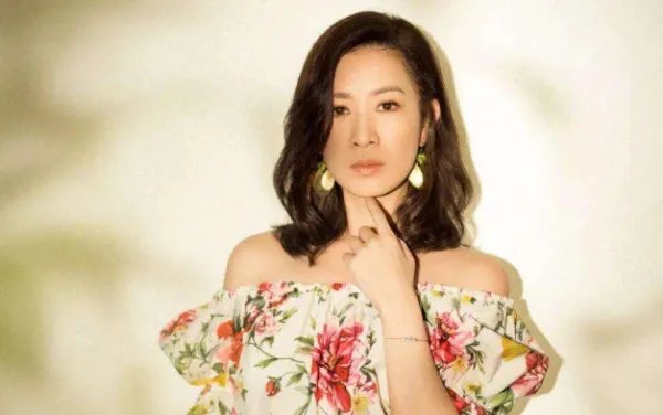 佘诗曼的前男友们都有谁?
