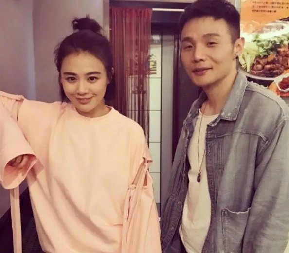 马思纯和李荣浩是什么关系啊?