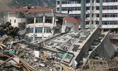 阿尔巴尼亚地震数十人受伤，地震发生的时候该怎么做能减少伤害？