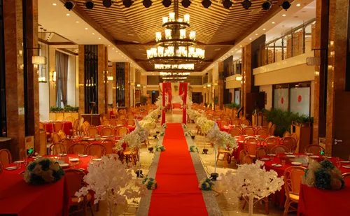 婚礼策划现场布置技巧 2017婚礼现场布置图片