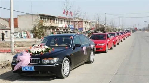 合肥婚庆用车多少钱 租婚车有几个步骤