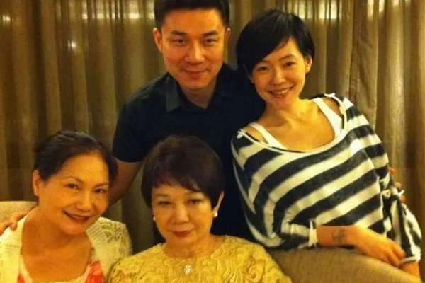 小S与许雅钧结婚这么多年,夫妻关系状况如何?