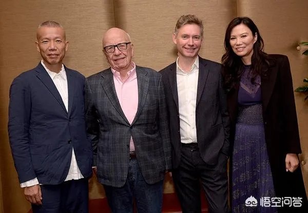 惨遭亿万富豪默多克起诉离婚后,邓文迪为何还能做社交女王?