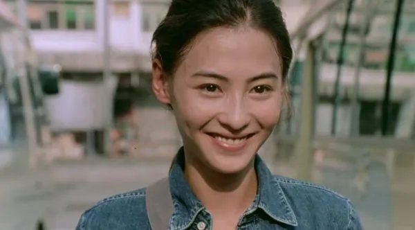 张柏芝小腹凸起被疑怀四胎,张柏芝是在实现女儿梦吗?