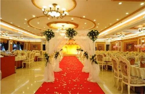 洛阳婚宴酒店档次排名 洛阳婚宴酒店多少钱一桌