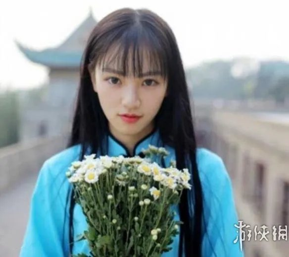 武大女神黄灿灿又整?打了两斤的苹果肌到底是什么鬼