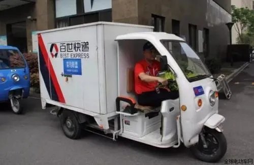百世快递回应13吨包裹烧毁,为什么很多人都说这个快递活该?